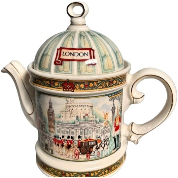 James Sadler 2-cup Porcelain Teapot - London Horseguards Buckingham Palace - Picture 2 of 9